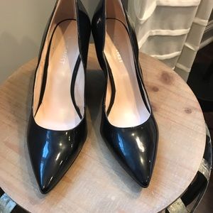 Nine West black patent leather wedge pump